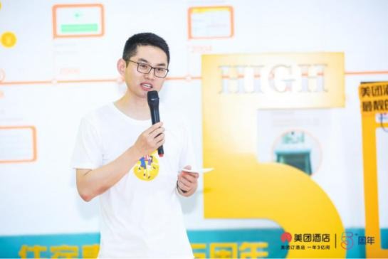 ����ס����ҵ�����������꣺һ�궩��3�ڼ䣬�����Ƶ���ҵ��ͬ��